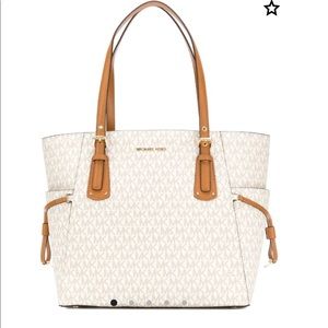 Michael Michael Kors Voyager Tote Bag.  Gently Used Condition.